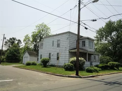 889 Mckinstry Ave, Chicopee, MA 01020 photo 1
