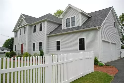 2 Crossman Ln, Danvers, MA 01923 photo 1