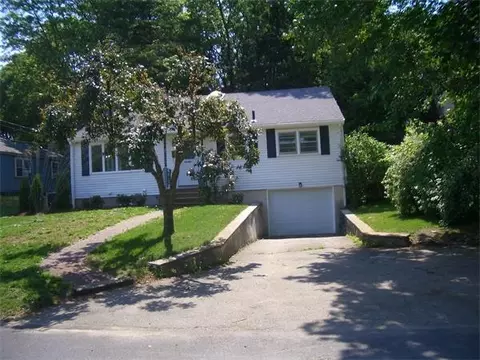 51 Pinevale Ave, Reading, MA 01867 photo 1