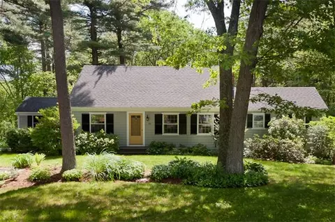 260 Cushing St, Hingham, MA 02043 photo 1