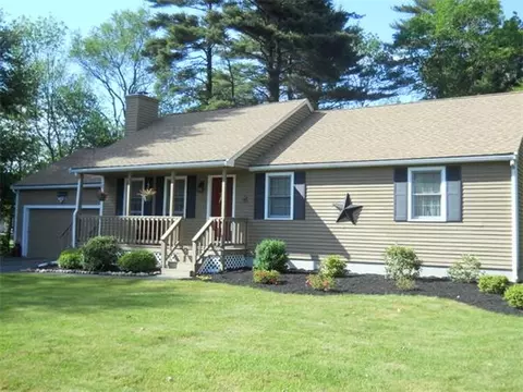 24 Britton Ct, Raynham, MA 02767 photo 1