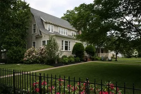 843 Great Plain Ave, Needham, MA 02492 photo 1