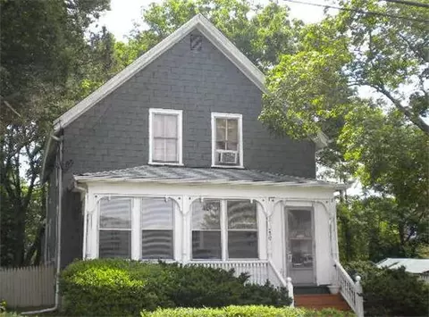30 Pine St, Attleboro, MA 02703 photo 1