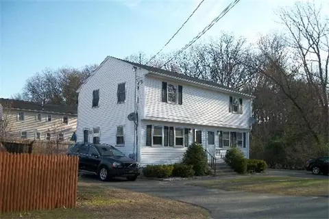 119-121 Kent Rd, Springfield, MA 01129 photo 1