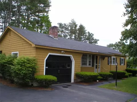 7 Walnut St, Townsend, MA 01469 photo 1