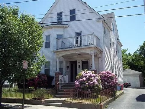 7 Avon St, Everett, MA 02149 photo 1