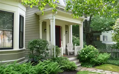 22 Mead St, Somerville, MA 02144 photo 1