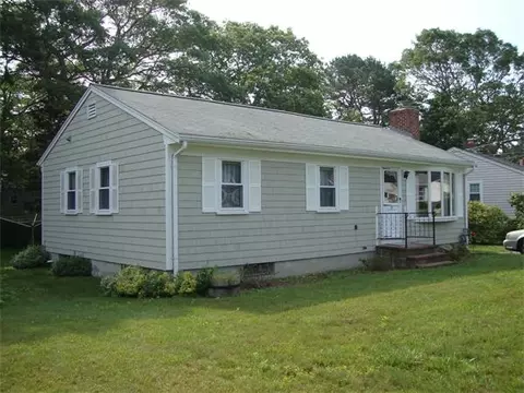 34 Bluff Ave, Mashpee, MA 02649 photo 1