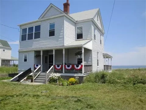327 Beach Ave, Hull, MA 02045 photo 1