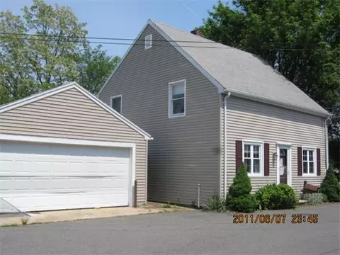 19 Andrews St, Danvers, MA 01923 photo 1