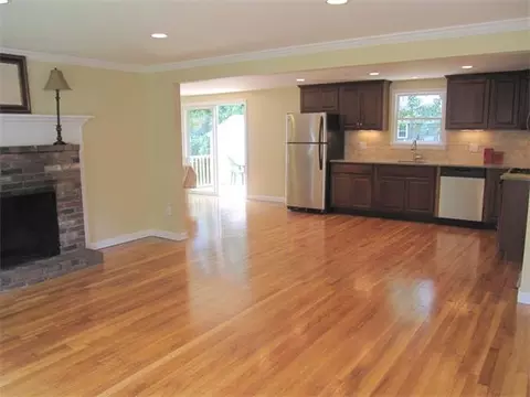 9 Wolley Rd, Hyannis, MA 02601 photo 1