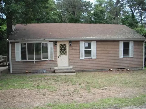 79 Barker Rd, Wareham, MA 02538 photo 1