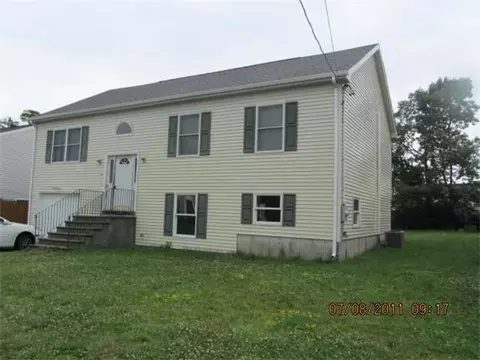 46 Lea Ln, Fall River, MA 02721 photo 1
