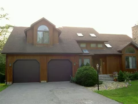 506 Mohawk Dr, Fall River, MA 02722 photo 1