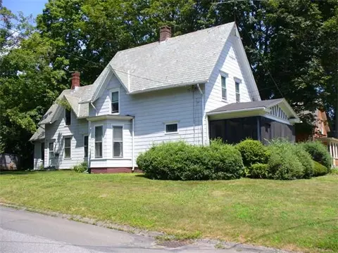 283 Riverside Dr, Northampton, MA 01062 photo 1
