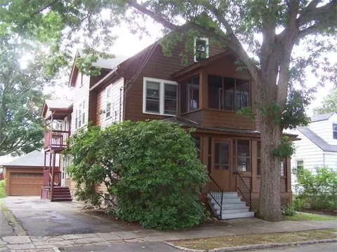 109-111 Shawmut St, Springfield, MA 01108 photo 1