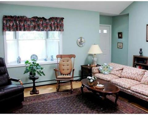 27 Pinecrest Ave, Mashpee, MA 02649 photo 6