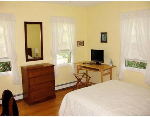 27 Pinecrest Ave, Mashpee, MA 02649 photo 9