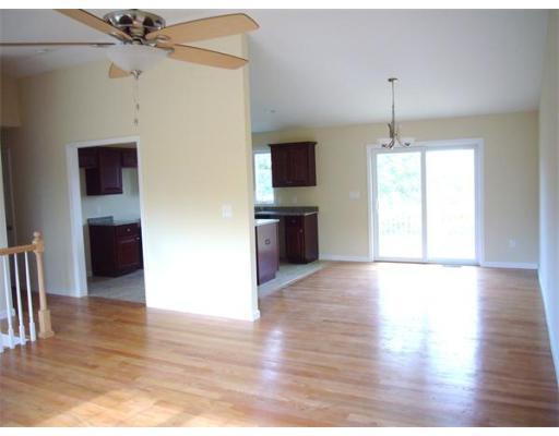 130 Meeson St, Fall River, MA 02724 photo 9