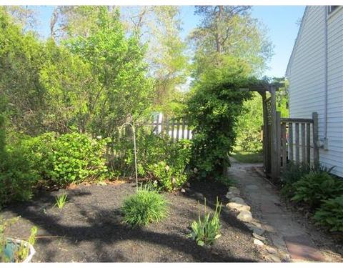 6 Maple St, Bourne, MA 02532 photo 3
