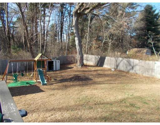 194 Peekskill Ave, Springfield, MA 01129 photo 3