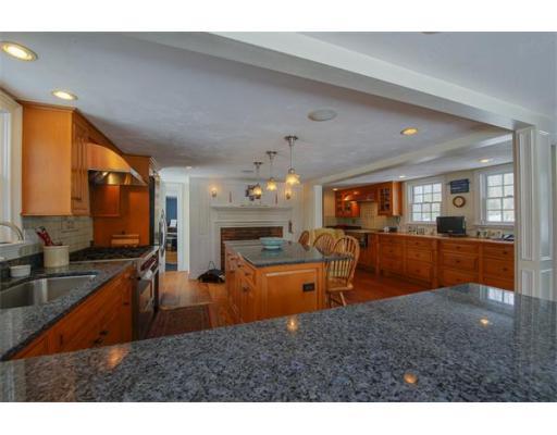 2828 Main St, Barnstable, MA 02630 photo 4