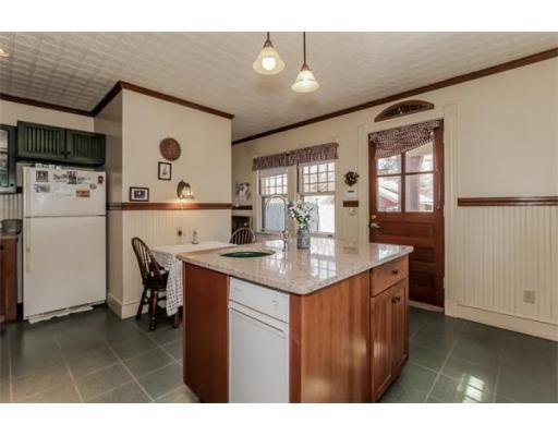 237 Longhill St, Springfield, MA 01108 photo 11