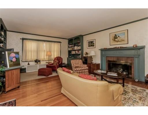 237 Longhill St, Springfield, MA 01108 photo 13