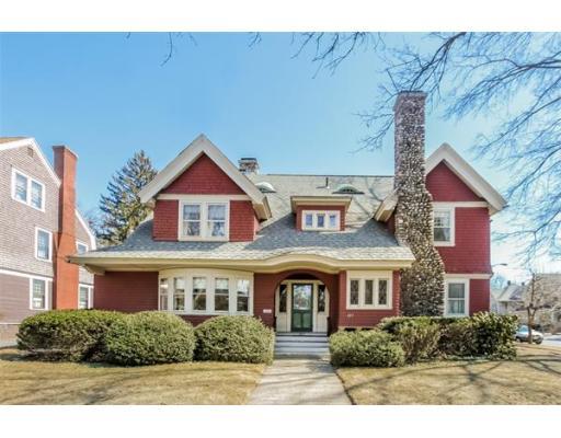237 Longhill St, Springfield, MA 01108 photo 1