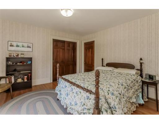 237 Longhill St, Springfield, MA 01108 photo 20