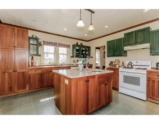 237 Longhill St, Springfield, MA 01108 photo 12