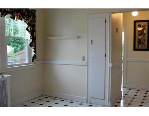 21 Thorndyke Rd, Worcester, MA 01606 photo 14