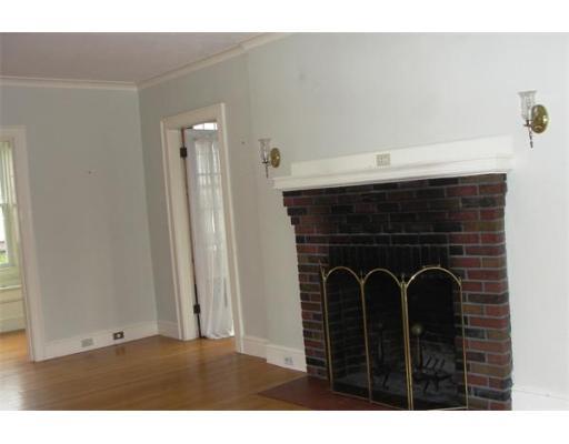 21 Thorndyke Rd, Worcester, MA 01606 photo 4