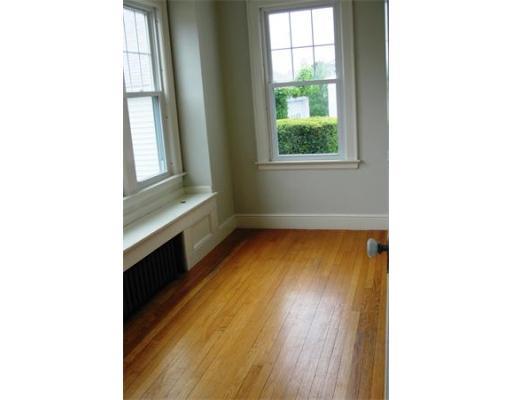 21 Thorndyke Rd, Worcester, MA 01606 photo 7