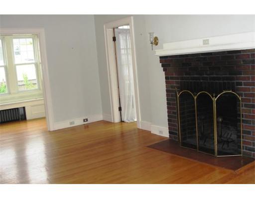 21 Thorndyke Rd, Worcester, MA 01606 photo 3