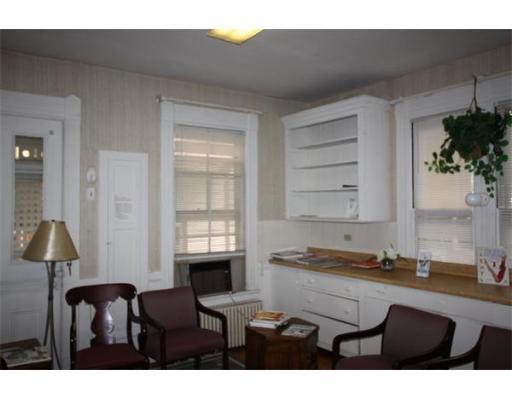 30 Sever St, Worcester, MA 01609 photo 4