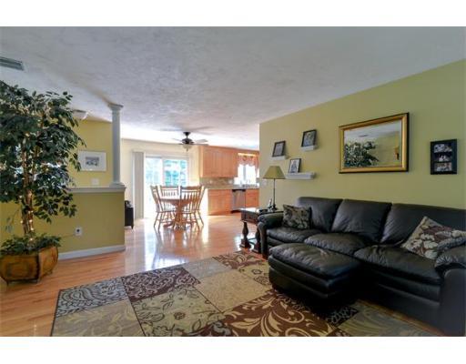 20 Ridgeview Rd, Franklin, MA 02038 photo 6