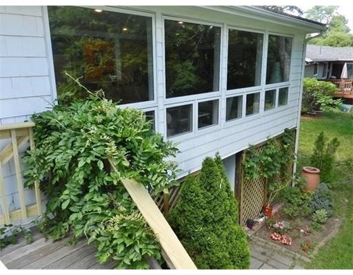 370 Singletary Ln, Framingham, MA 01702 photo 8