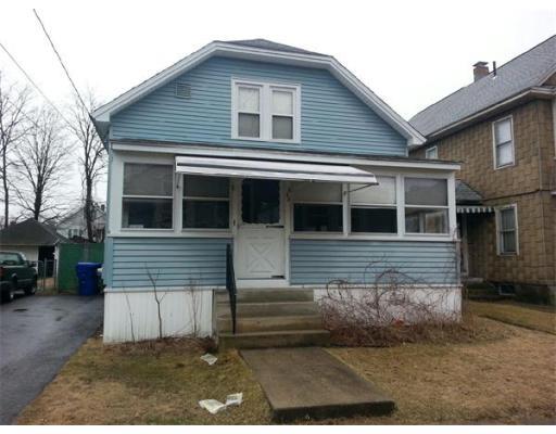 63 Gold St, Springfield, MA 01107 photo 2