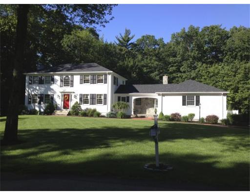4 Hackney Cir, Andover, MA 01810 photo 1