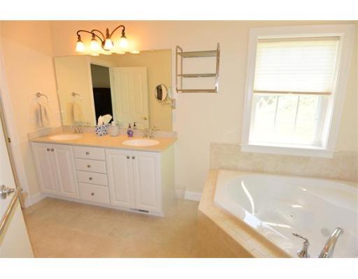 172 Nicholas Dr, Lancaster, MA 01523 photo 16