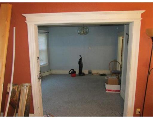 925 Berkshire Ave, Springfield, MA 01151 photo 9