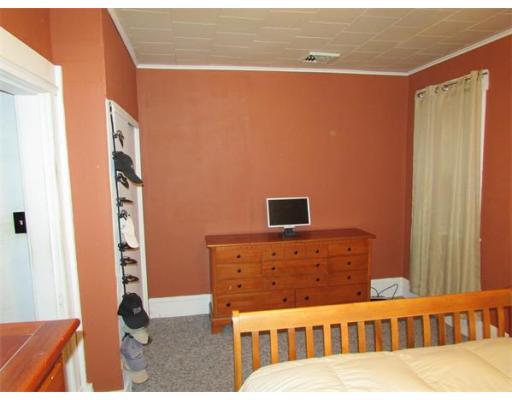 925 Berkshire Ave, Springfield, MA 01151 photo 8
