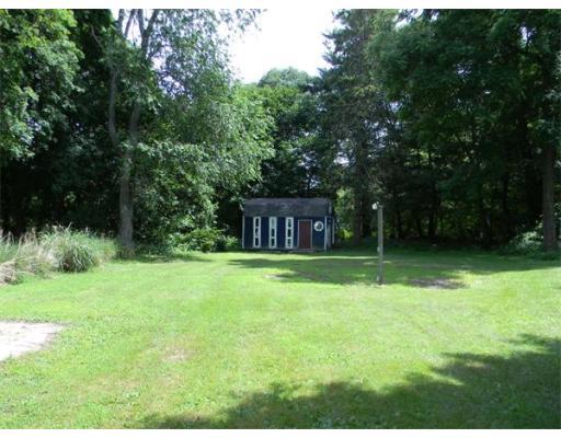 16 Pleasant St, Upton, MA 01568 photo 2