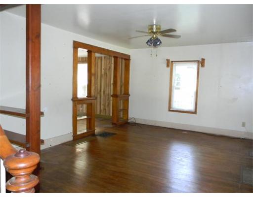 16 Pleasant St, Upton, MA 01568 photo 9
