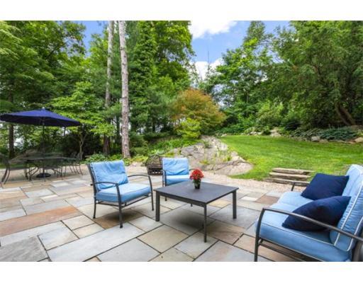 5 Corn Point Rd, Marblehead, MA 01945 photo 2