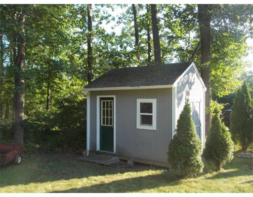 972 Poole St, Ludlow, MA 01056 photo 8