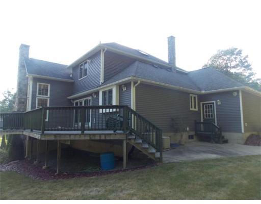 972 Poole St, Ludlow, MA 01056 photo 5