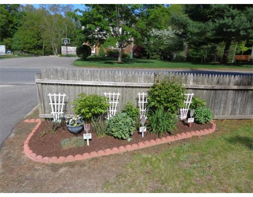 653 Gorwin Dr, Hanson, MA 02341 photo 22
