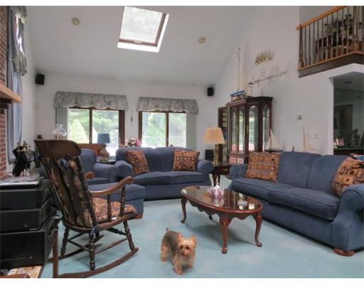 15 Wendover Rd, Worcester, MA 01606 photo 11